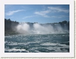 Horseshoe Falls Niagara from the water * 2592 x 1944 * (1.3MB)